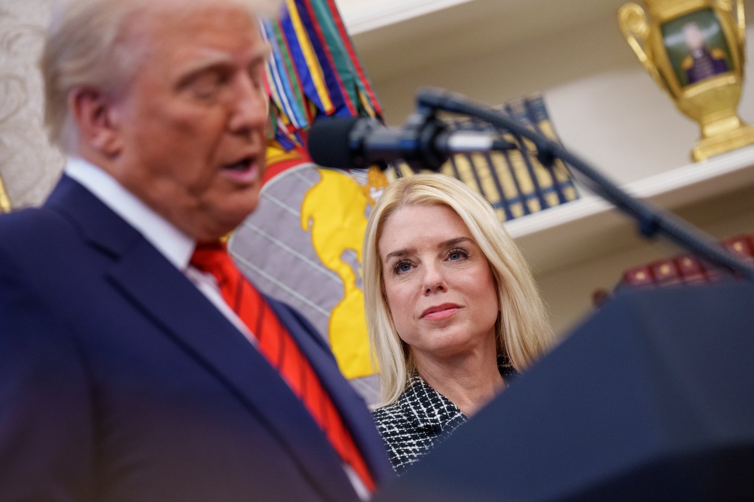Bondi Trump
