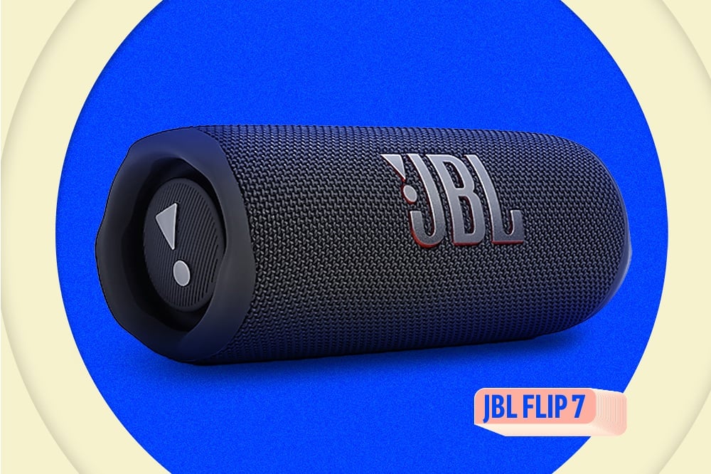 JBL Flip 7 bluetooth speaker